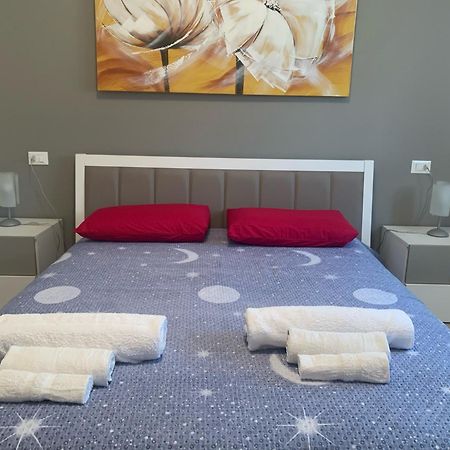 Le Noir Appartment Peschiera del Garda Esterno foto