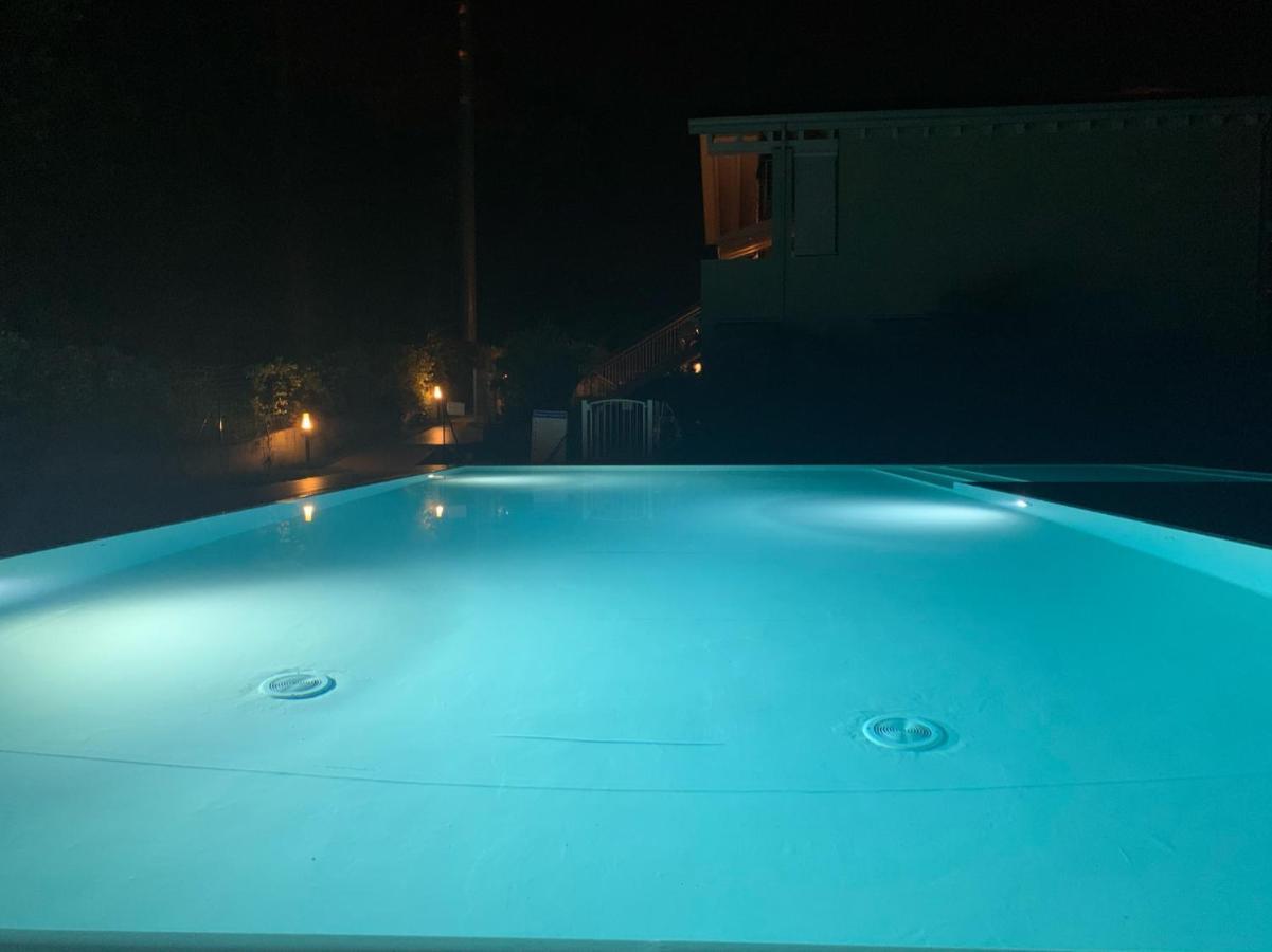 Le Noir Appartment Peschiera del Garda Esterno foto