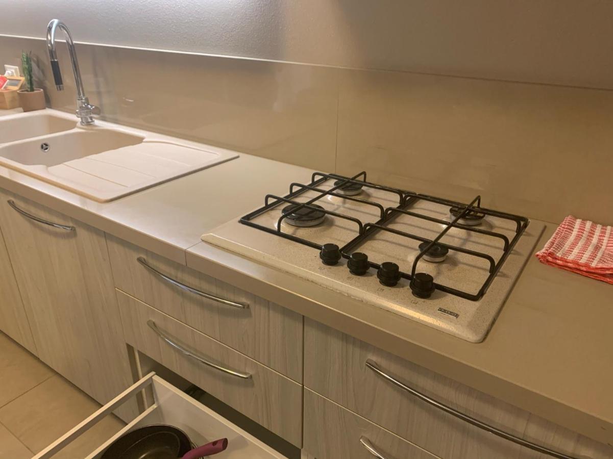 Le Noir Appartment Peschiera del Garda Esterno foto