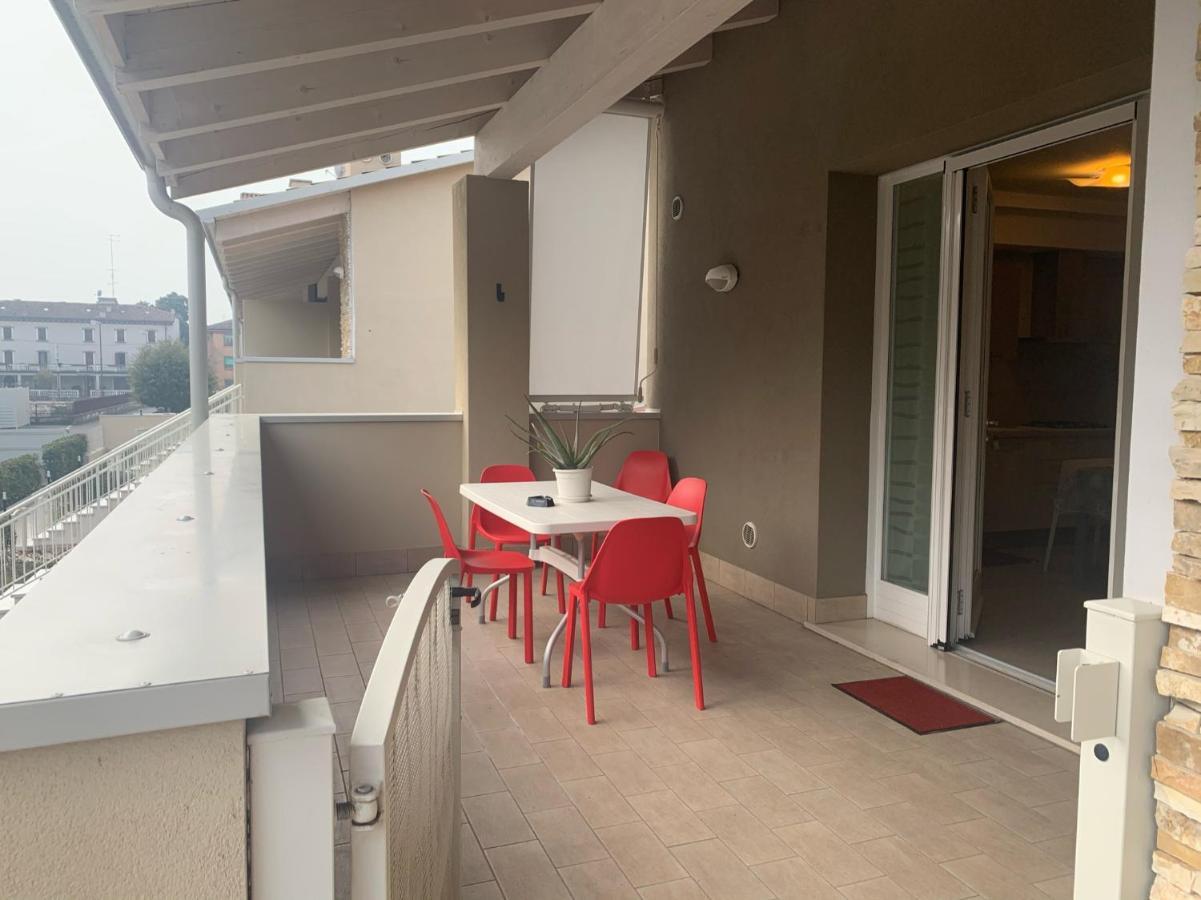 Le Noir Appartment Peschiera del Garda Esterno foto