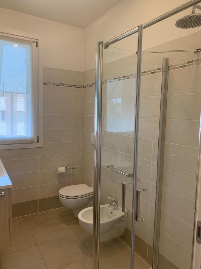 Le Noir Appartment Peschiera del Garda Esterno foto