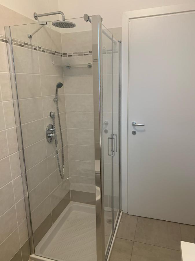 Le Noir Appartment Peschiera del Garda Esterno foto